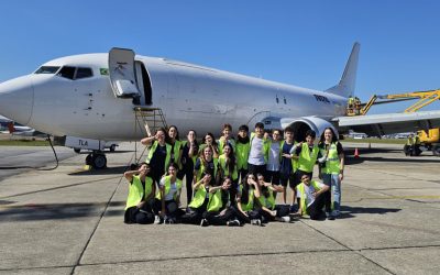 Estudantes visitam o Aeroporto de Florianópolis em projeto de educação financeira e sustentabilidade