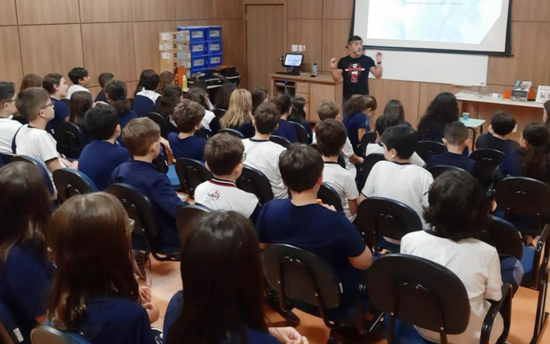 Livros de Edições Loyola são utilizados em atividade do colégio paulista Sagrado Coração de Jesus