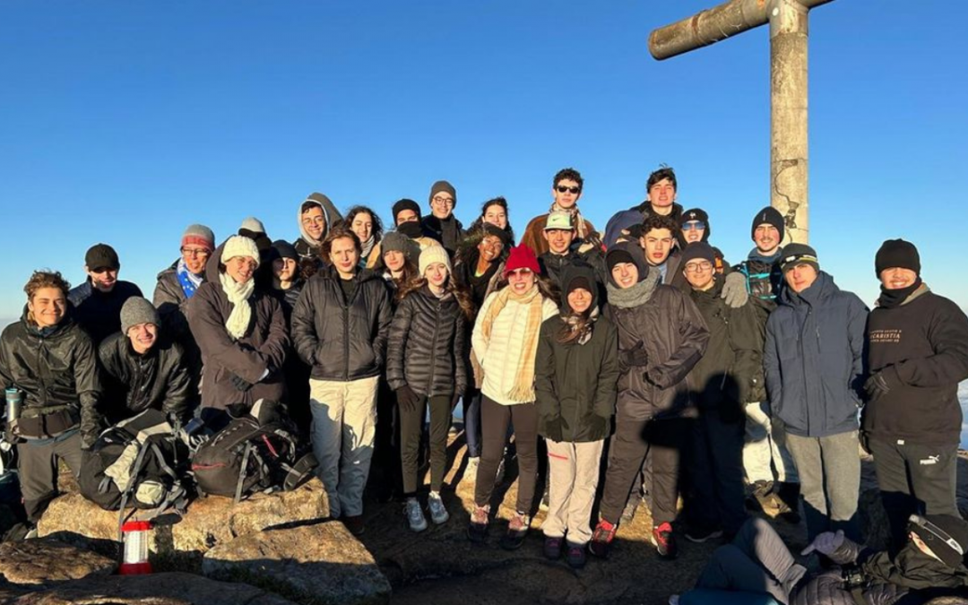 Estudantes do Colégio Loyola participam do AcampaTrilha Inaciana