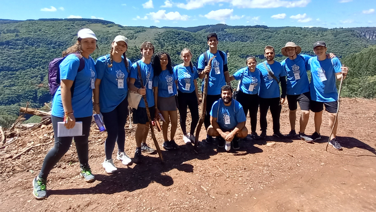 Jovens se despedem do 7º Encontro de Formação Integral