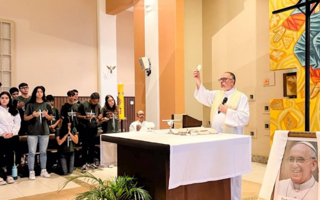 Unidades da RJE prestam homenagens ao Papa Francisco