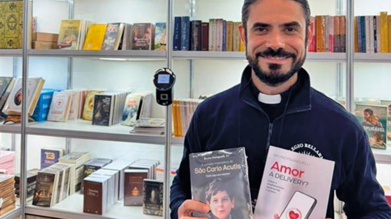 Pe. Bruno Franguelli, SJ, apresenta livro sobre a história de Carlo Acutis
