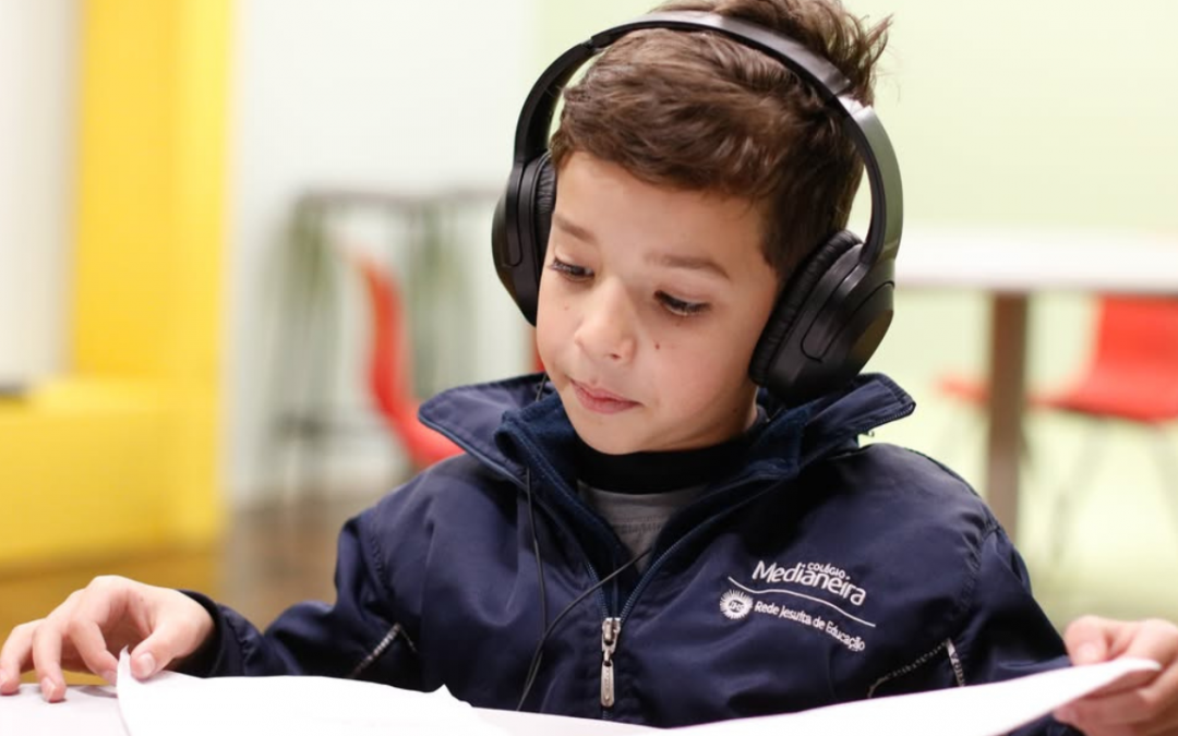 Estudantes do Colégio Medianeira criam podcast sobre o cuidado com a Casa Comum