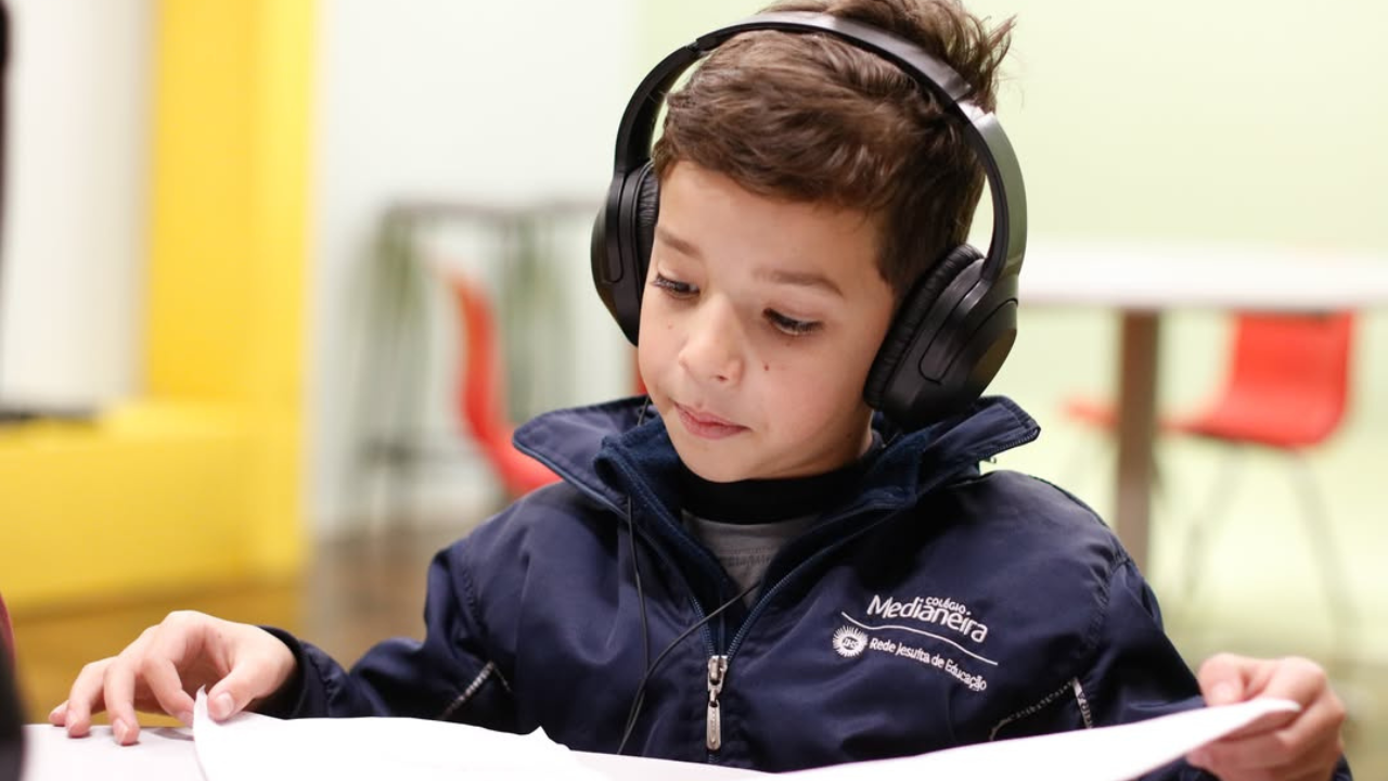 Estudantes do Colégio Medianeira criam podcast sobre o cuidado com a Casa Comum
