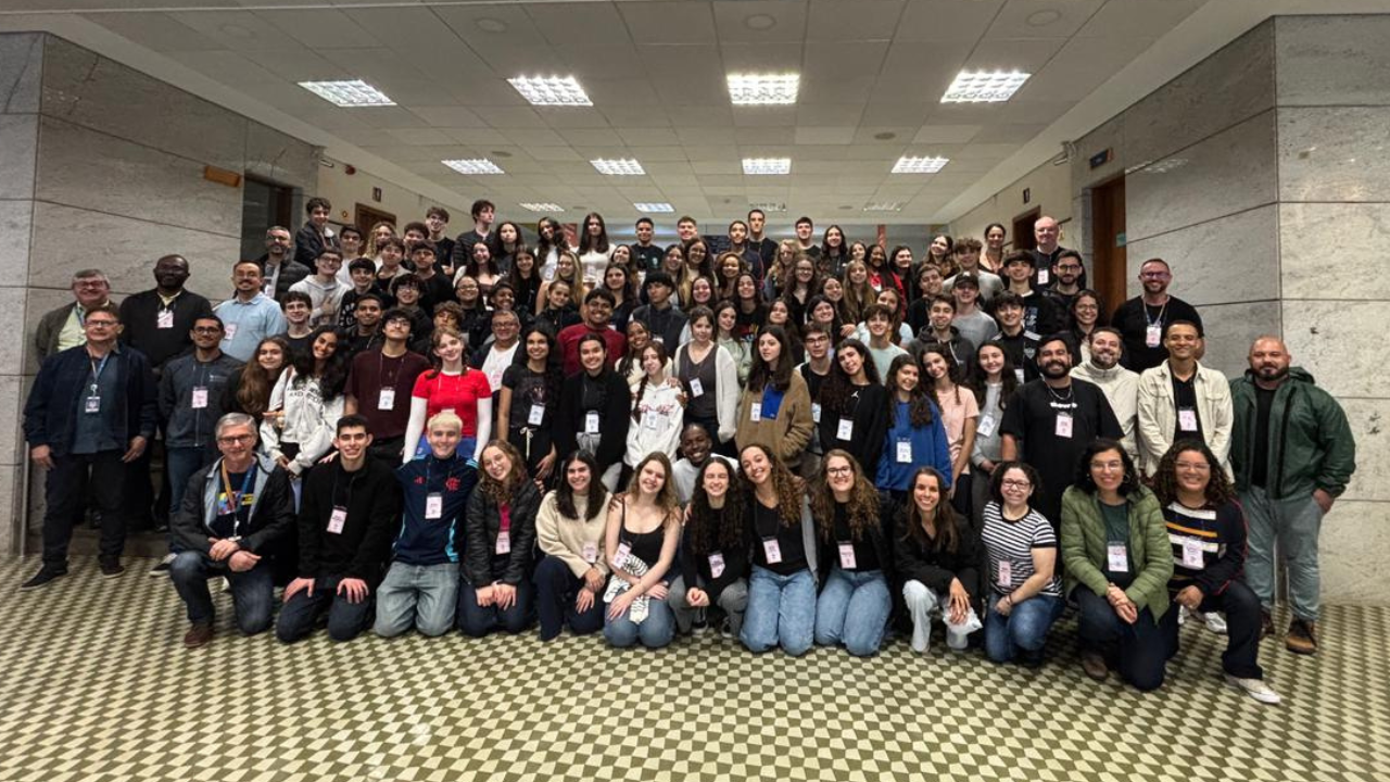 VIII Encontro de Formação Integral reúne jovens da RJE em vivência inaciana