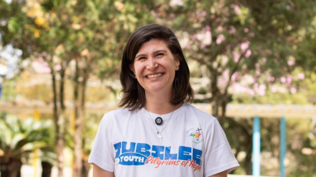 Sempre-aluna do Colégio Medianeira participa do Jubileu dos Jovens 2025