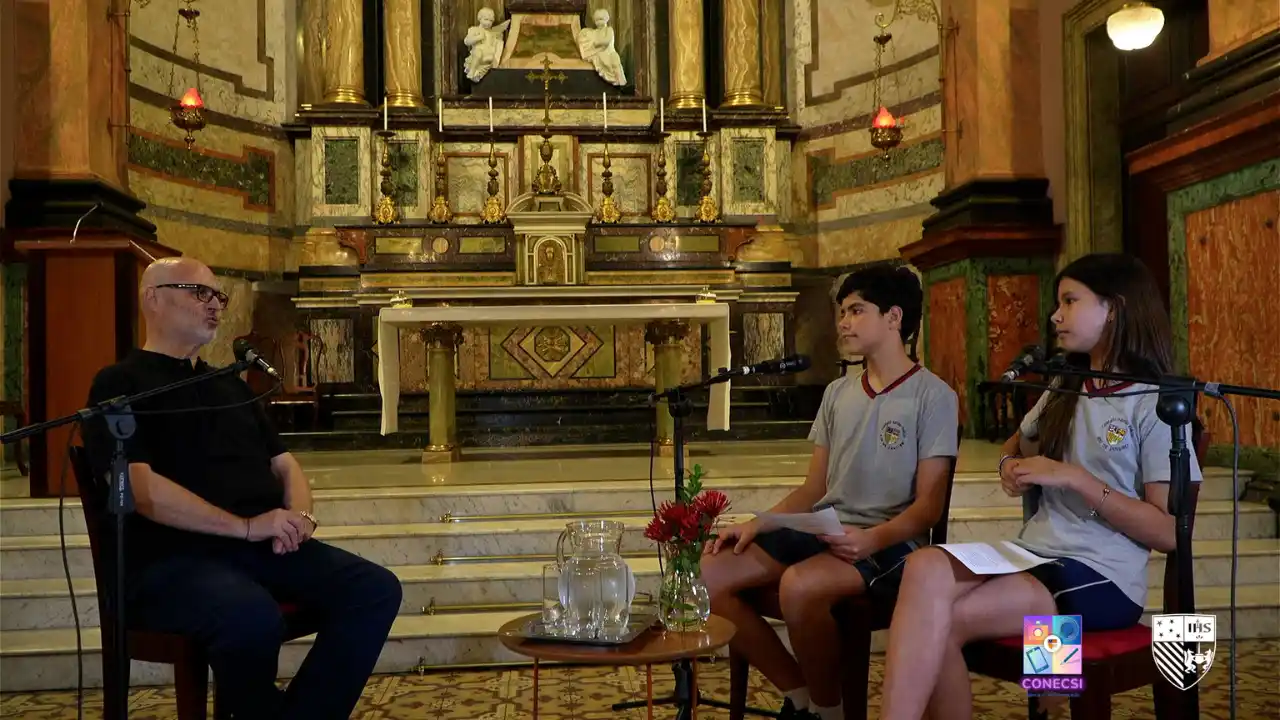 Estudantes do Colégio Santo Inácio (RJ) lançam o videocast “Papo de Mestre”