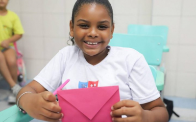 Crianças do Colégio Antônio Vieira escrevem cartas para o futuro