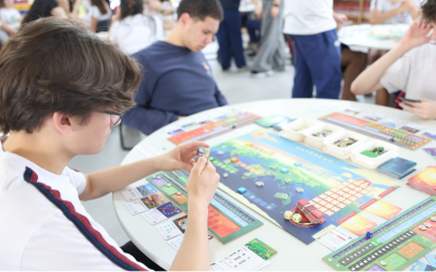 Jogos de tabuleiro fortalecem aprendizagem no Colégio Loyola