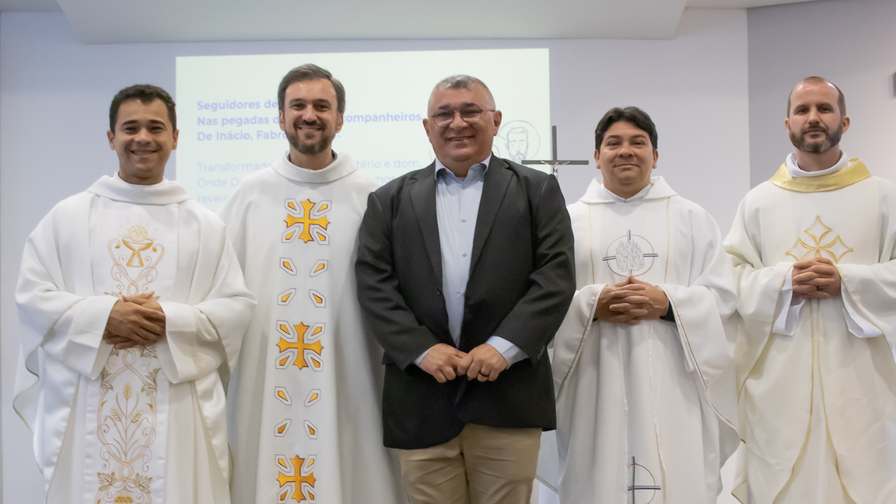 Ir. Jorge Luiz de Paula, SJ, diretor-geral do Sanfra, celebra 35 anos de vida religiosa