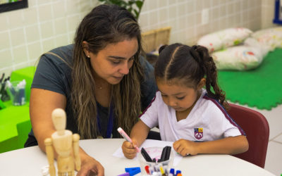 Muito além das letras: como a família pode fortalecer a alfabetização